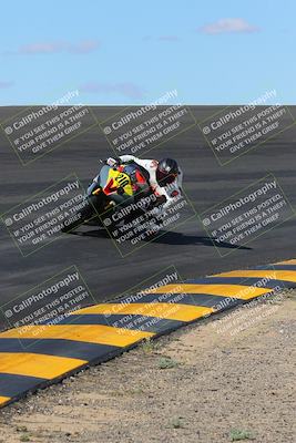 media/Mar-20-2023-Moto Forza (Mon) [[d0bbc59e78]]/1-A Group (Green)/Session 2 (Bowl)/